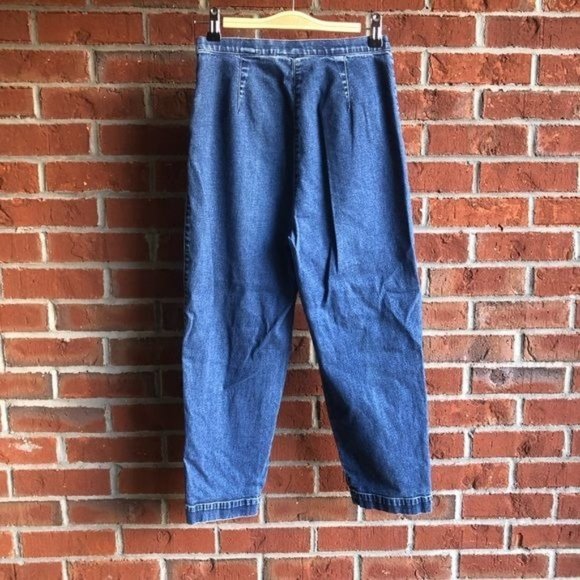 Liz Claiborne Cropped Jeans - Size 4 - Picture 3 of 7